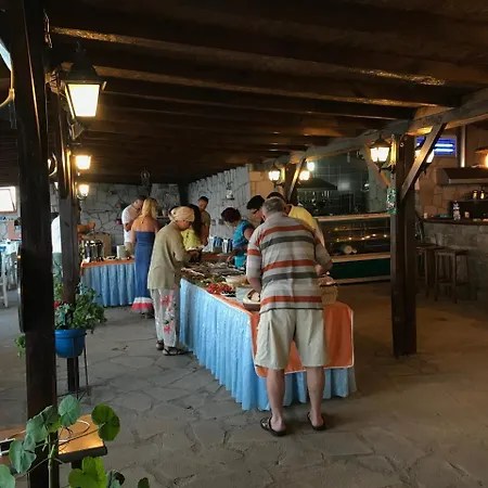 Assos Yenibahce Hotel