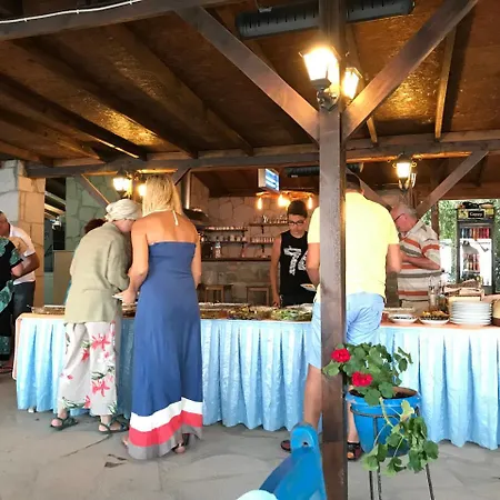 Assos Yenibahce * Ayvacik (Canakkale)