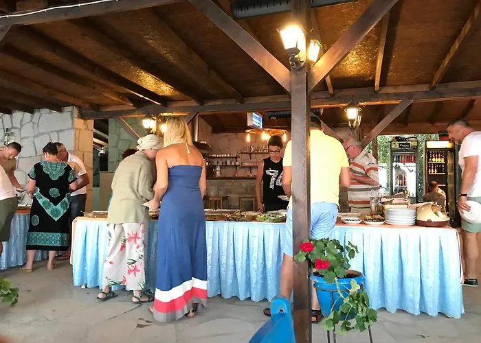 Assos Yenibahce * Ayvacik (Canakkale)